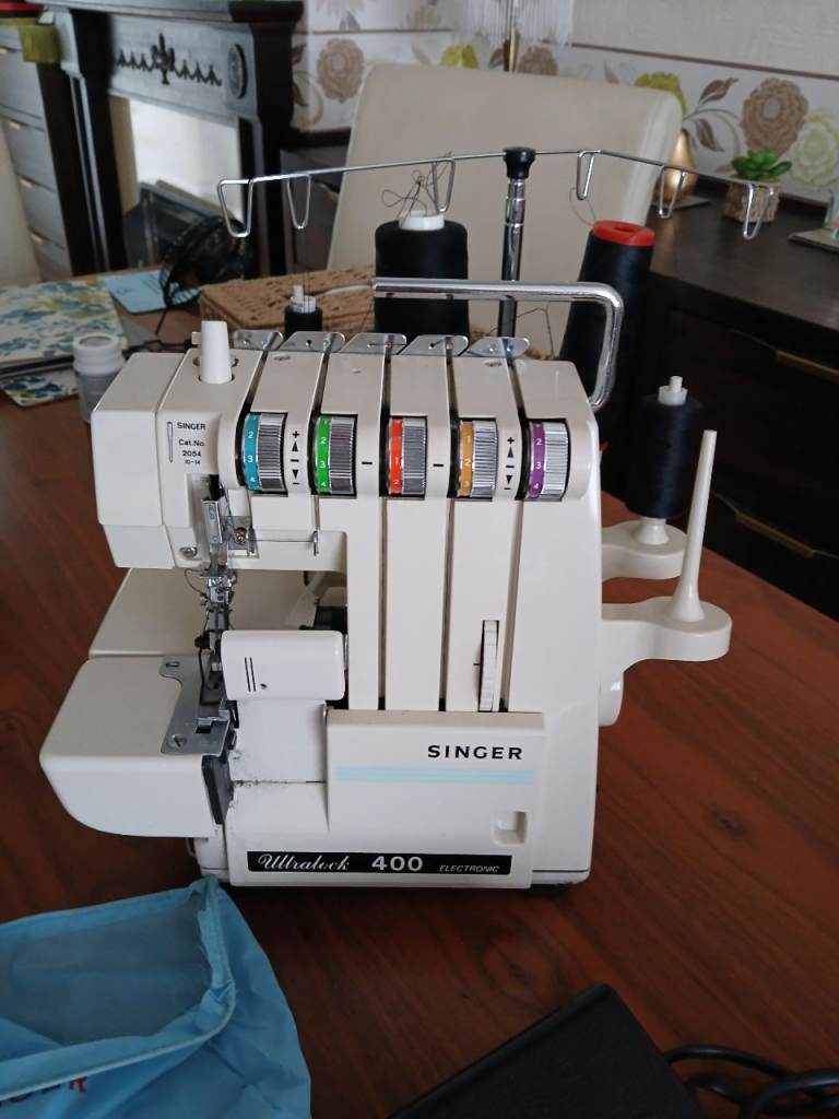 Singer 5 thread overlocker