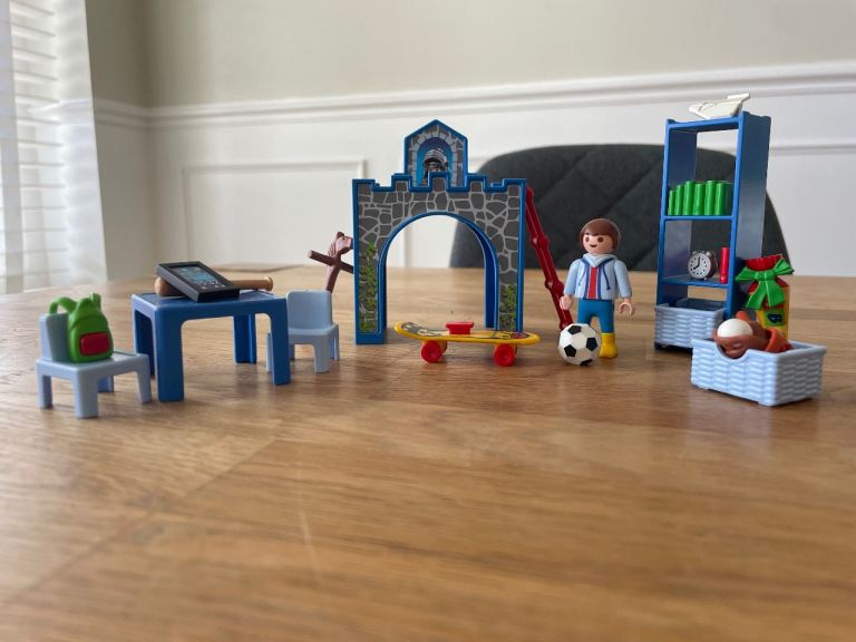 Playmobil boys bedroom