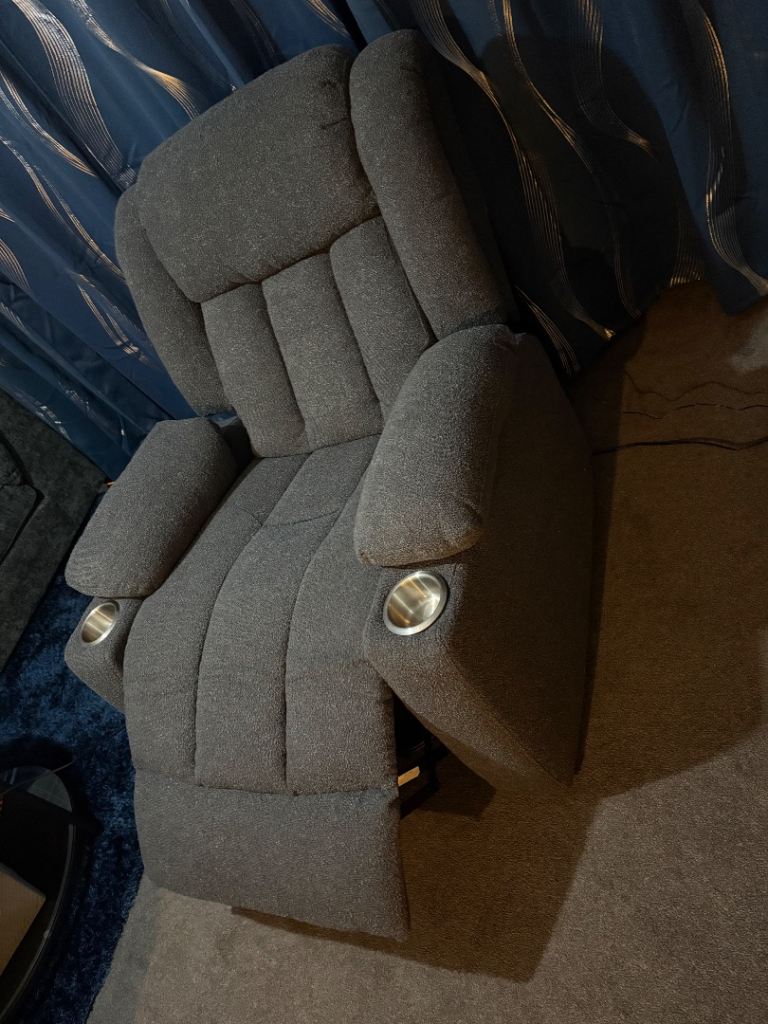 Electric recycling chair with heated seat 