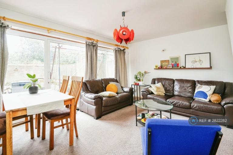 5 bedroom house in Headington Road, Headington, Oxford, OX3 (5 bed) (#2822282)