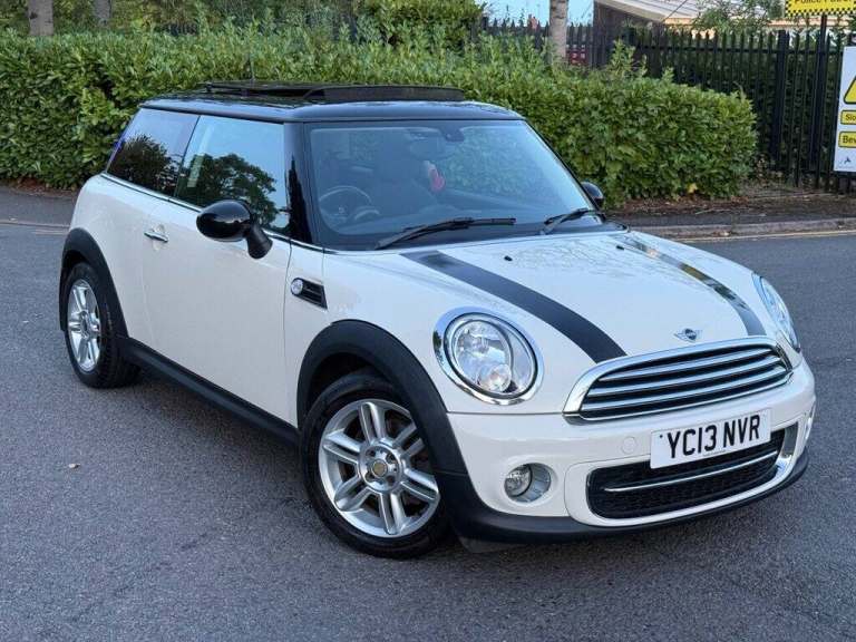 2013 MINI Hatch 1.6 Cooper D Hatchback 3dr Diesel Manual Euro 5 (s/s) (112 ps) Hatchback Diesel M...