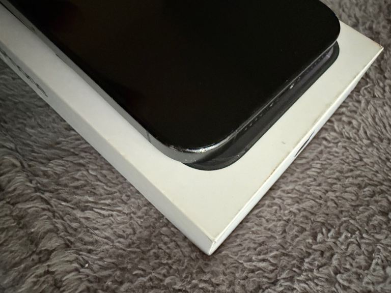 iPhone 16 Pro max 256gb Unlocked