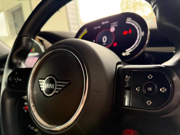 2021 MINI Electric Hatch Cooper SE 32.6kWh Level 2 Auto 3dr Hatchback ELECTRIC Automatic