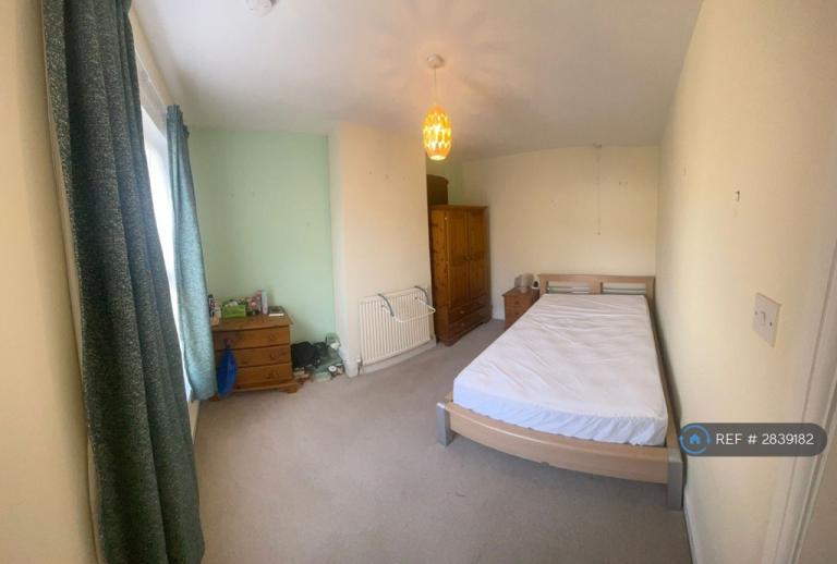 1 bedroom in Eastleigh Road, Taunton, TA1 (#2839182)