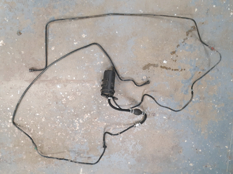 Vauxhall Vivaro 2.0 cdti fuel lines & fuel filter housing