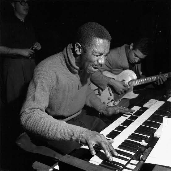 Instrumental funk/soul/jazz covers band looking for keyboard/organ player 