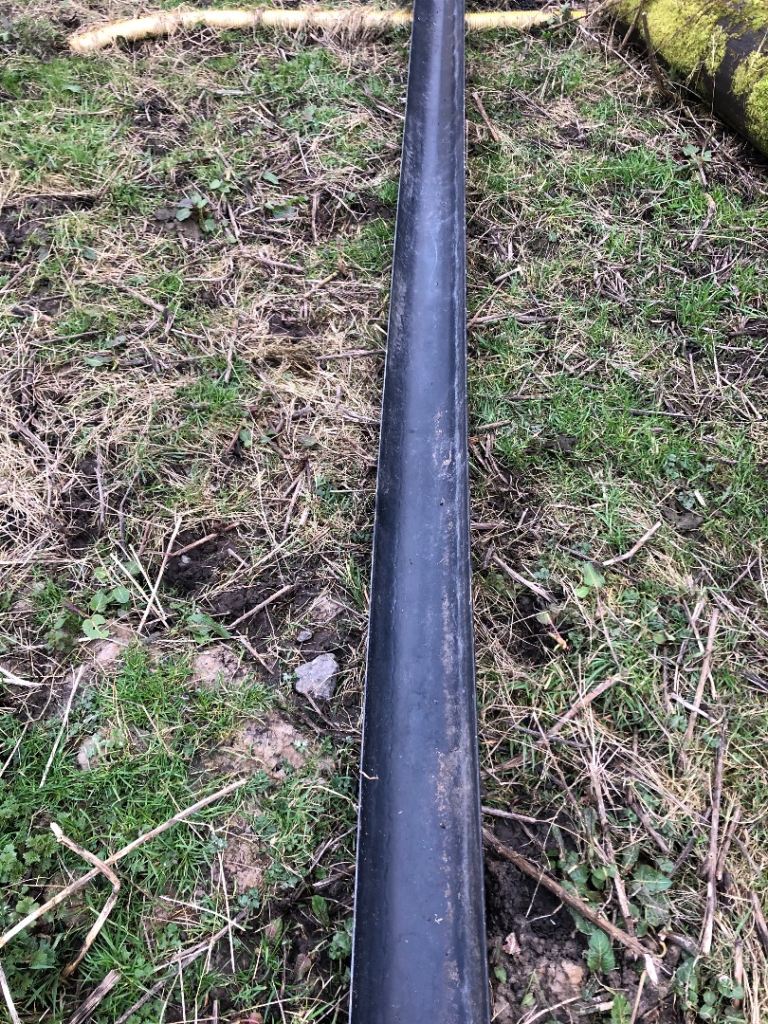 4 meter black guttering