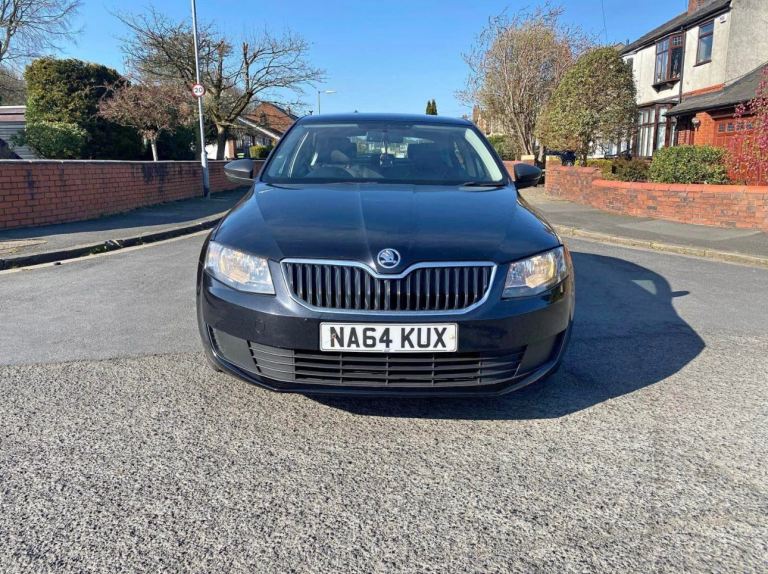 Wolverhampton Skoda, OCTAVIA, Hatchback, 2014, Manual, 1598 (cc), 5 doors