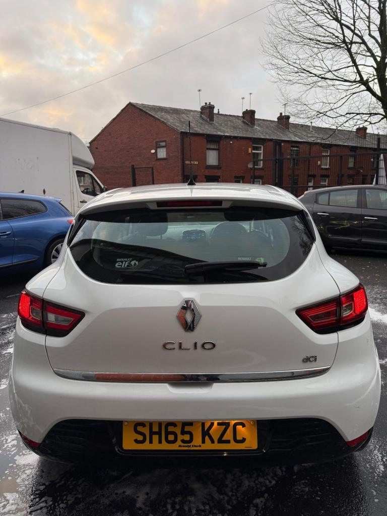 2015 Renault Clio 1.5 dCi 90 Dynamique Nav 5dr HATCHBACK DIESEL Manual