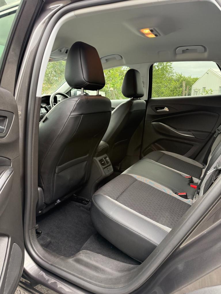 2018 Vauxhall Grandland X 1.5 Turbo D Tech Line Nav 5dr , Euro 6 , No VAT HATCHBACK Diesel Manual