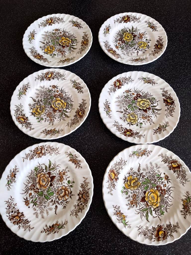 Set of 6 Beacon Hill small plates 