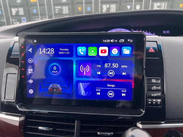 2024 Toyota Estima 2.4 Automatic 7 Seater. 83000 Miles. PETROL. Apple Car Play NAV. CAM. PX OK MP...