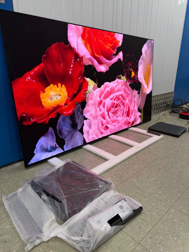 OLED Samsung 77 INCH S95D 4K Ultra HD HDR Pro Smart TV