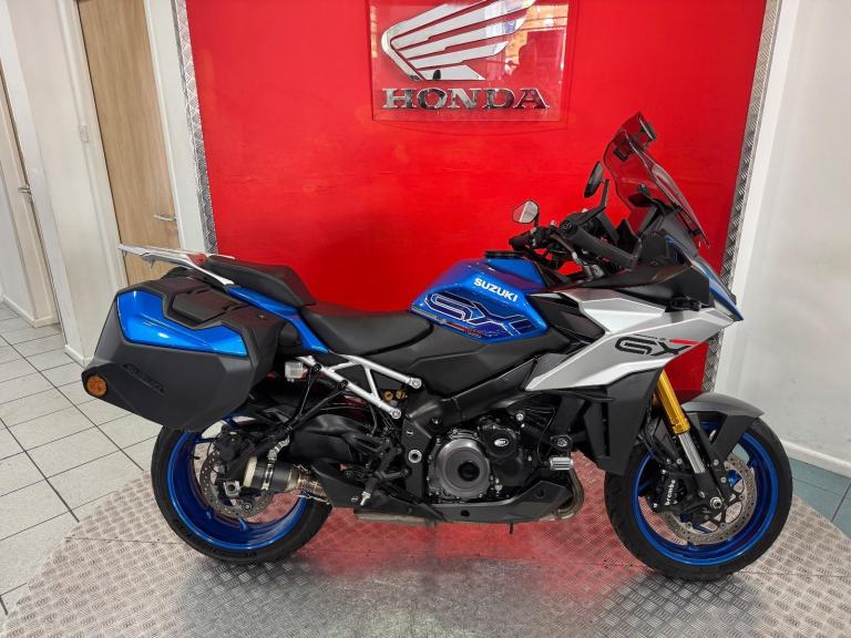 2024 '24' SUZUKI GSXS 1000 GX+