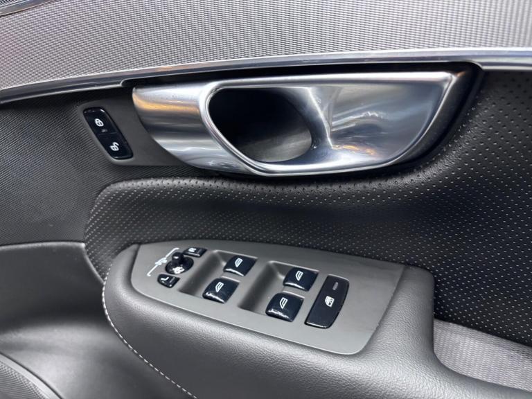 2021 Volvo XC90 2.0 B5 MHEV R-Design Auto 4WD Euro 6 (s/s) 5dr ESTATE Petrol/Electric Hybrid Auto...