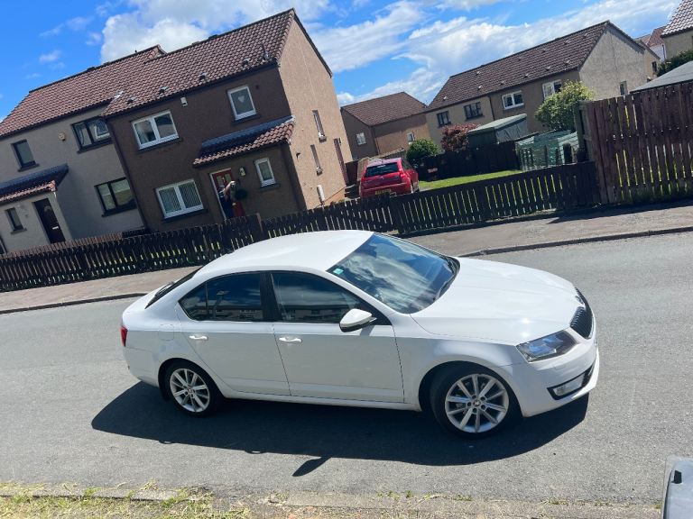 Skoda, OCTAVIA, Hatchback, 2013, Manual, 1968 (cc), 5 doors