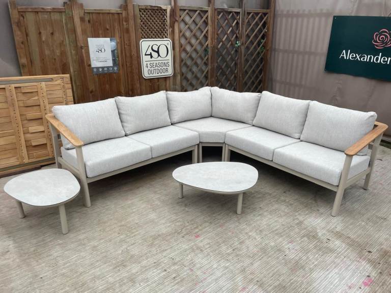 4 seasons outdoors brand new rrp £2295