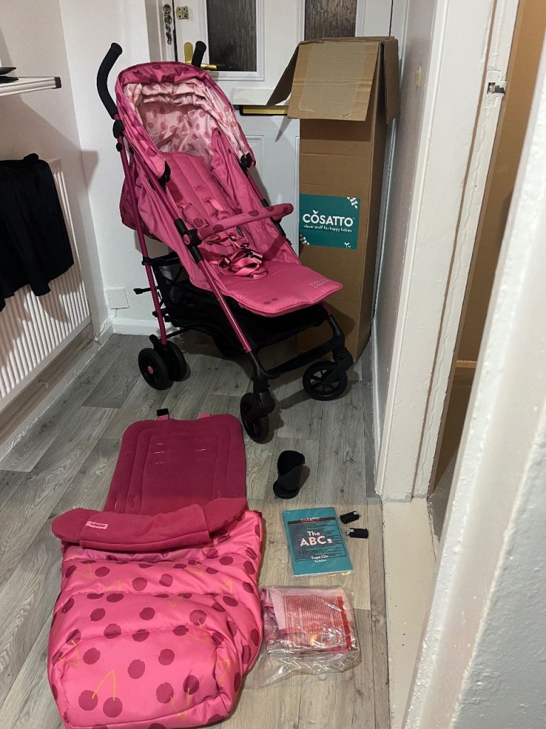 Cosatto supa lite stroller and footmuff 