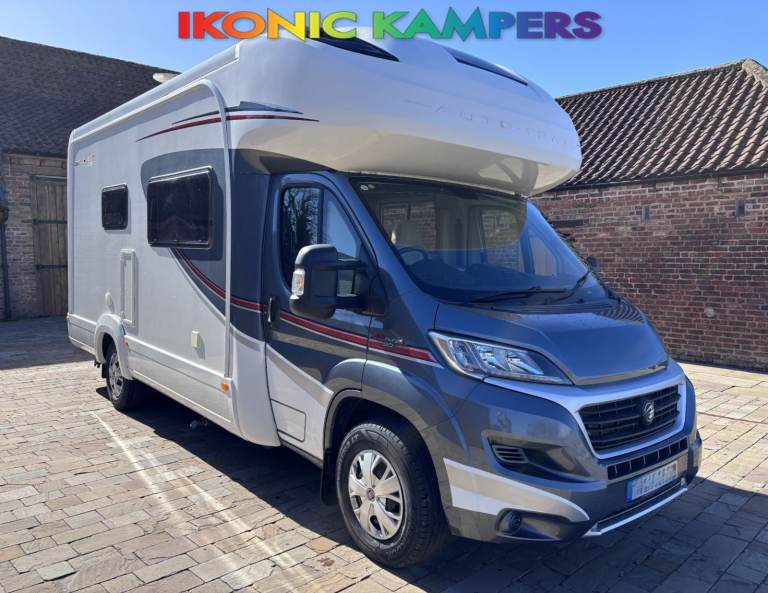  2018 AUTOMATIC Autotrail Auto Trail Tracker RS Hi-Line Fiat 2.3Ltr 150BHP AUTOMATIC Motorhome