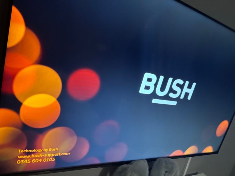 Bush Smart TV - Fully Functional LCD Television