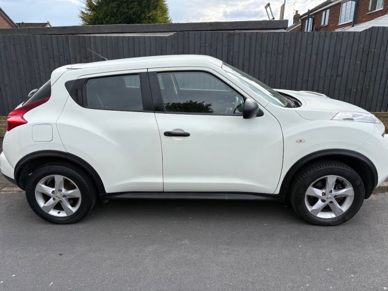 Nissan, JUKE, Hatchback, 2014, Manual, 1461 (cc), 5 doors