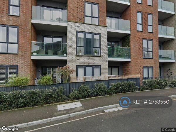 1 bedroom flat in Victoria Place, East Grinstead, RH19 (1 bed) (#2753550)