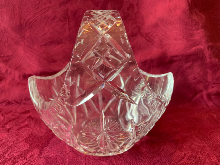 Crystal Glass Basket / Rose Bowl / Flower Posy Display / Nut / Sweet Bowl Very heavy!