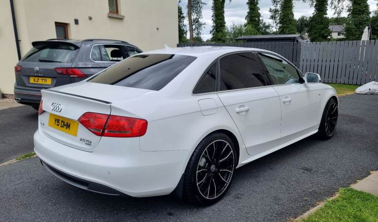 Audi, A4, Saloon, 2010, Manual, 1968 (cc), 4 doors