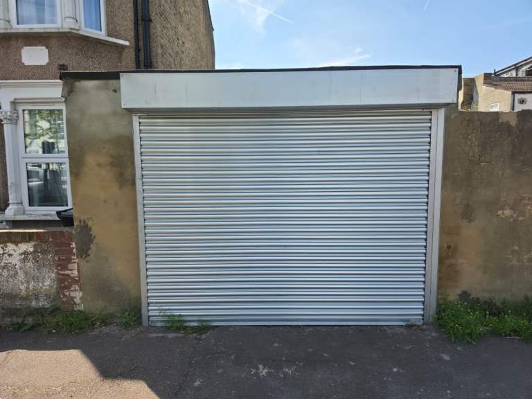 Garage for Let