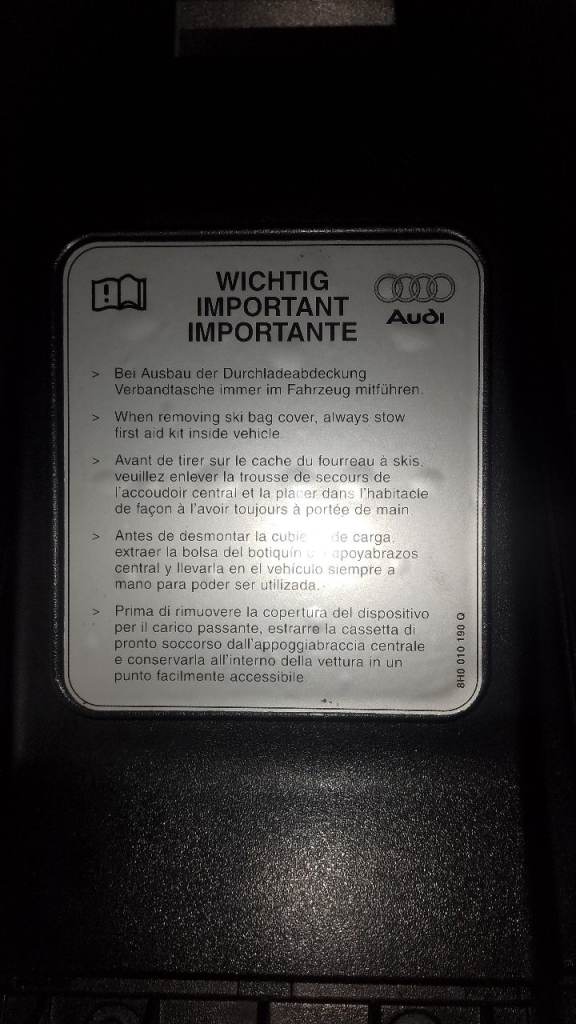 Audi S4 2005 convertible rear seat arm rest 