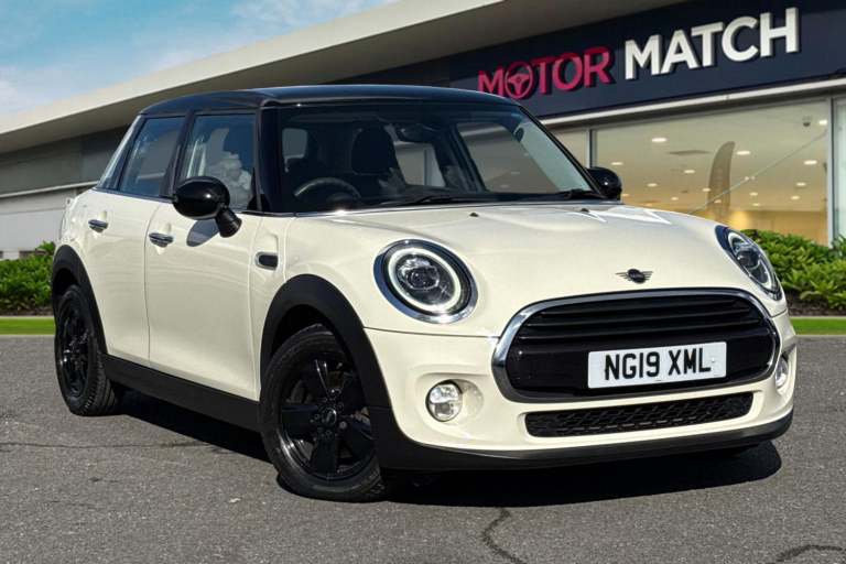 2019 MINI Hatch 1.5 Cooper Classic Euro 6 (s/s) 5dr Hatchback PETROL Manual