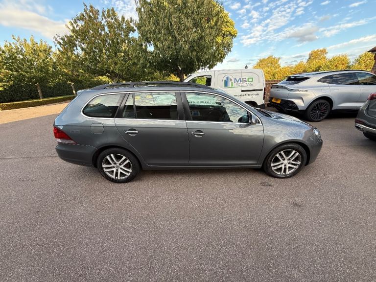 Volkswagen, GOLF, Estate, 2012, Manual, 1598 (cc), 5 doors