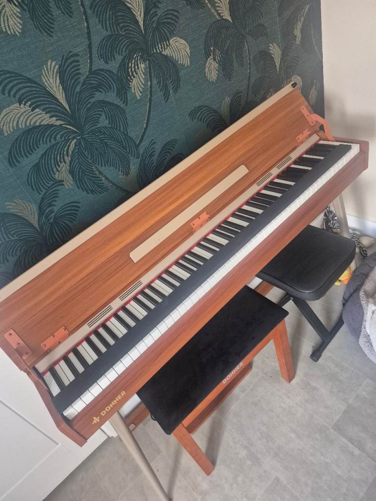 DONNER DDP-80 PLUS Digital Piano – Like New – £350
