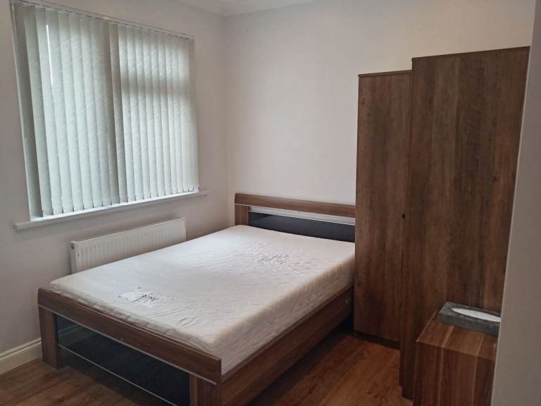 Double rooms in Hayes End