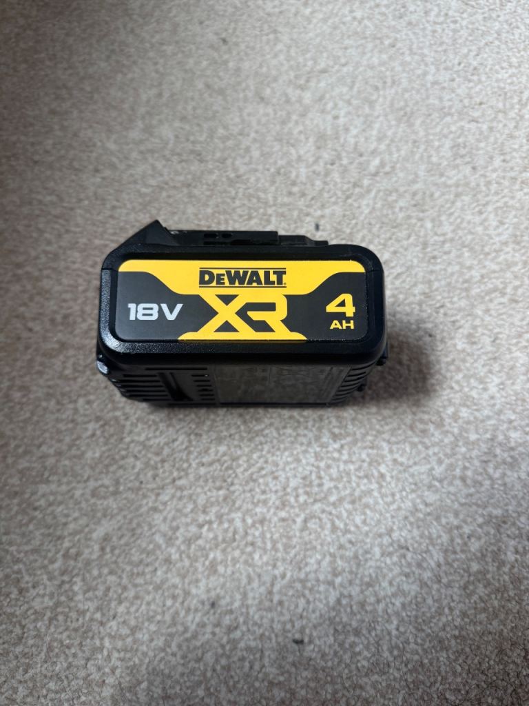 DeWalt 18V XR 4Ah Lithium-Ion Battery – As Good As New