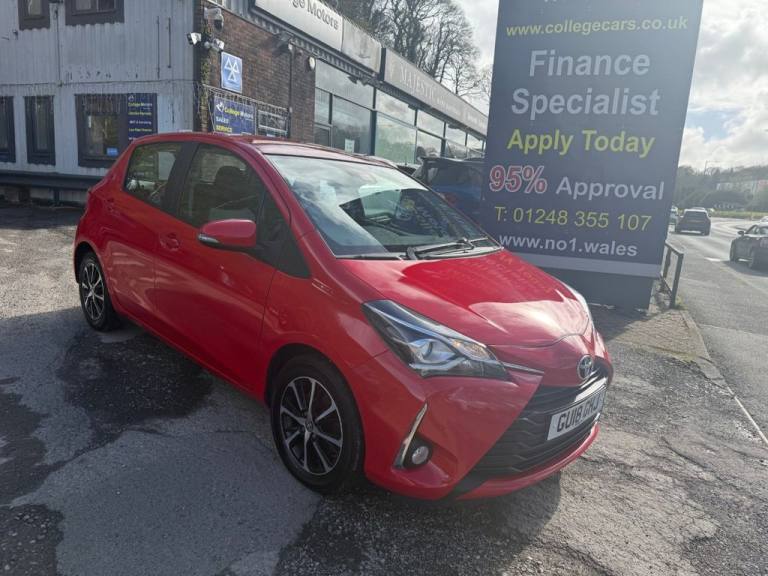 2018 Toyota Yaris 2018/18 1.5 VVT-i Icon Tech Hatchback 5dr Petrol Manual Euro 6 (111 ps), 2  Hat...
