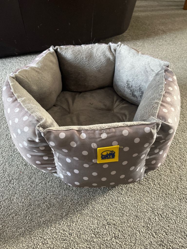 Pet bed
