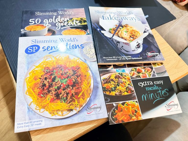 Job lot of 36 slimming cook books