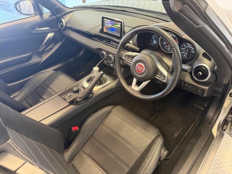2018 Fiat 124 Spider 1.4 MultiAir Lusso Euro 6 2dr CONVERTIBLE Petrol Manual