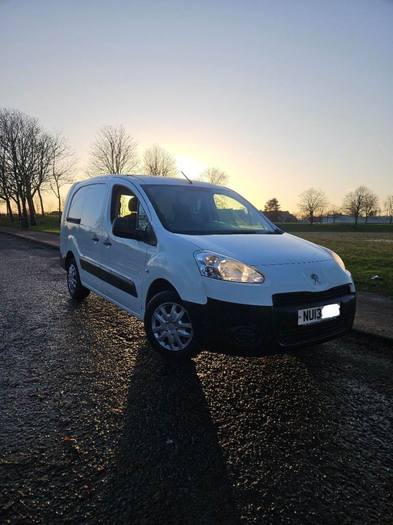 13/ reg Peugeot partner 1.6 crew van lwb sim combo berlingo caddy connect