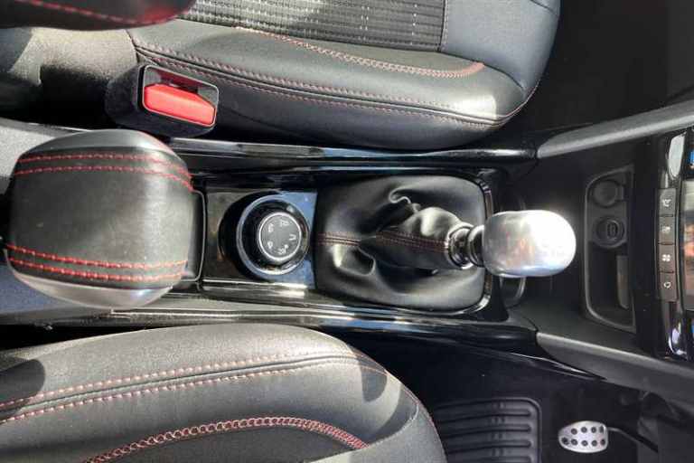 2019 Peugeot 2008 1.2 PureTech 130 GT Line 5dr HATCHBACK PETROL Manual