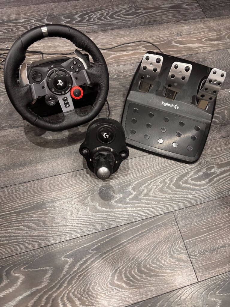 LOGITECH G29 WITH SHIFTER