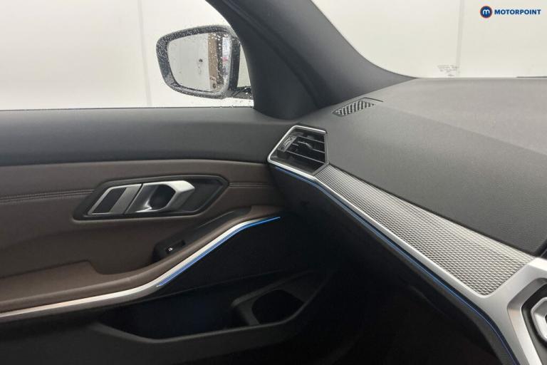 2021 BMW 3 Series 330e M Sport 4dr Step Auto SALOON PETROL/ELECTRIC Automatic