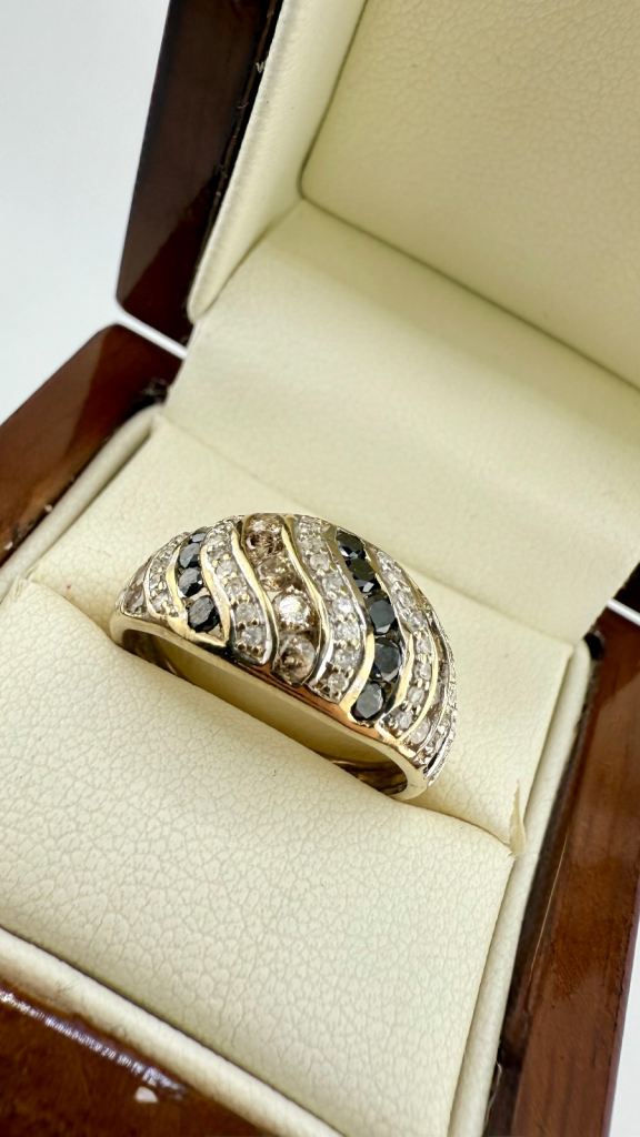 Incredible Unusual 9ct Gold Black, White & Champagne Diamond Dome Ring