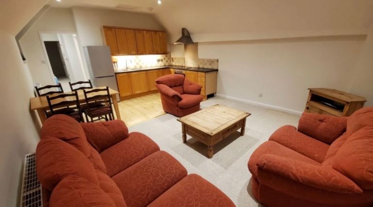 Cheltenham Town‑Centre Semi‑Detached House with Garage