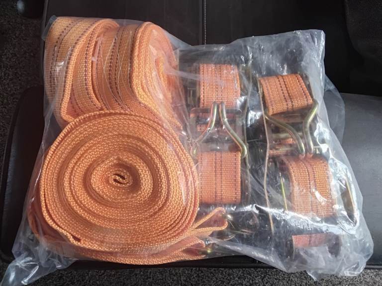 X4 heavy duty ratchets and 6 metre straps new sets bargain 