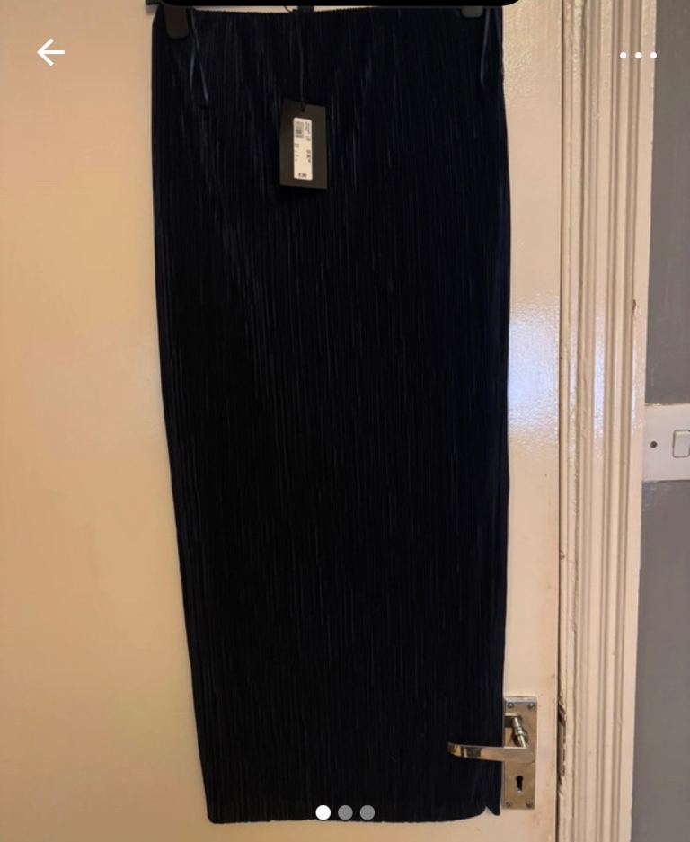 River Island Navy Pleated Midi Skirt – New with Tags, Size 10