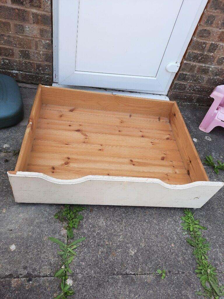 DRAWER UNDERBED STORAGE.