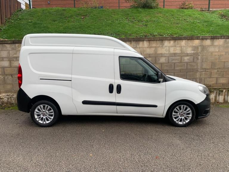VAUXHALL COMBO 1.6 XL LWB L2H2 2300 HIGH ROOF VAT INCLUDED 2014