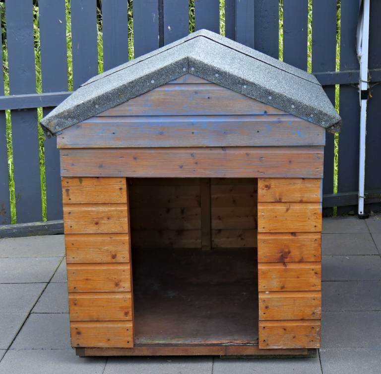 Large Dog Box.